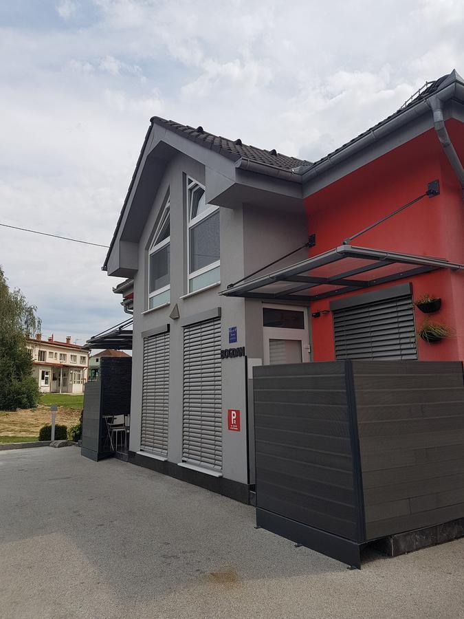 סבטי מרטין נה מורי Apartments Bogdan מראה חיצוני תמונה